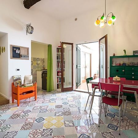Mad Bed & Breakfast Palermo Exteriör bild